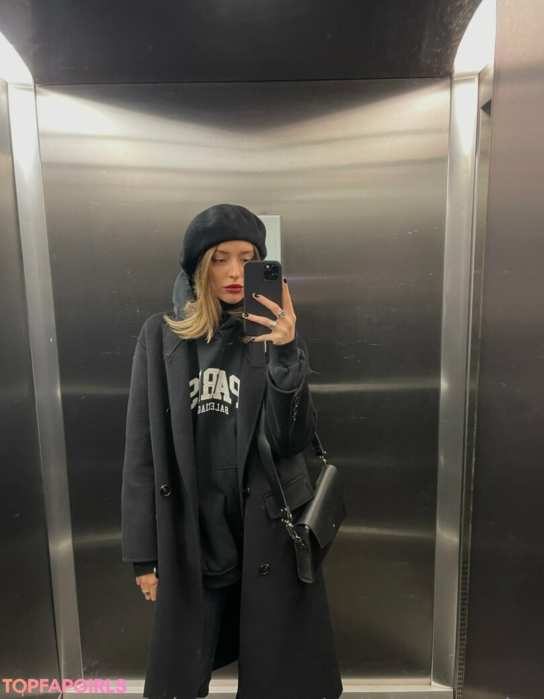 Photo nue de fuite OnlyFans de Pollylittlecaprice #28 Photo nue de fuite OnlyFans de Pollylittlecaprice #28