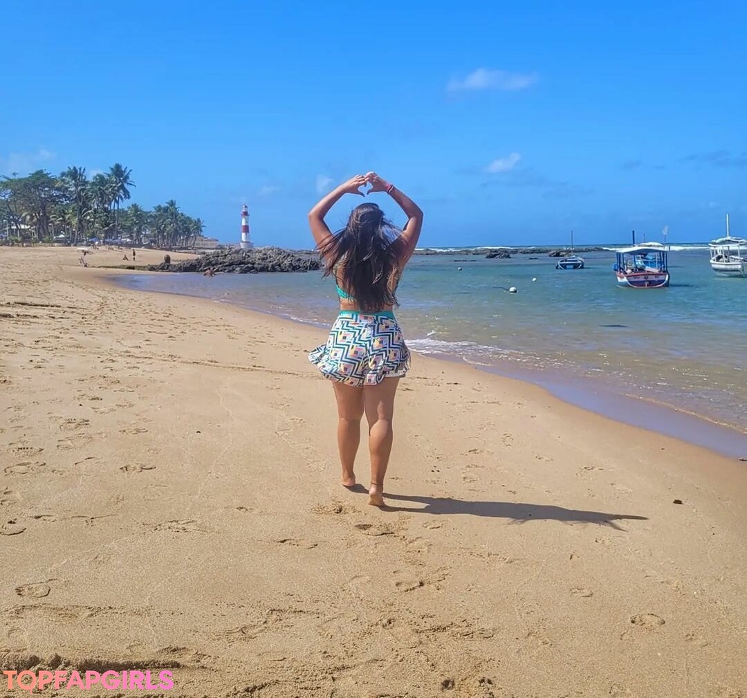 Photo nue de fuite OnlyFans de Thais Nakaguma #4 Photo nue de fuite OnlyFans de Thais Nakaguma #4
