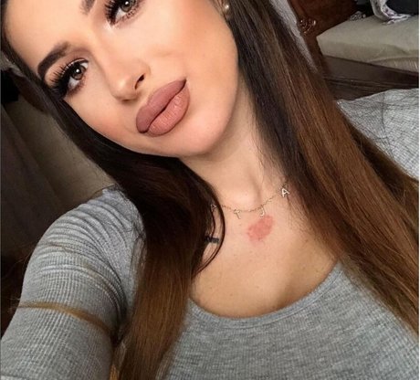 Photo nue de fuite OnlyFans de Yourgirlnastya