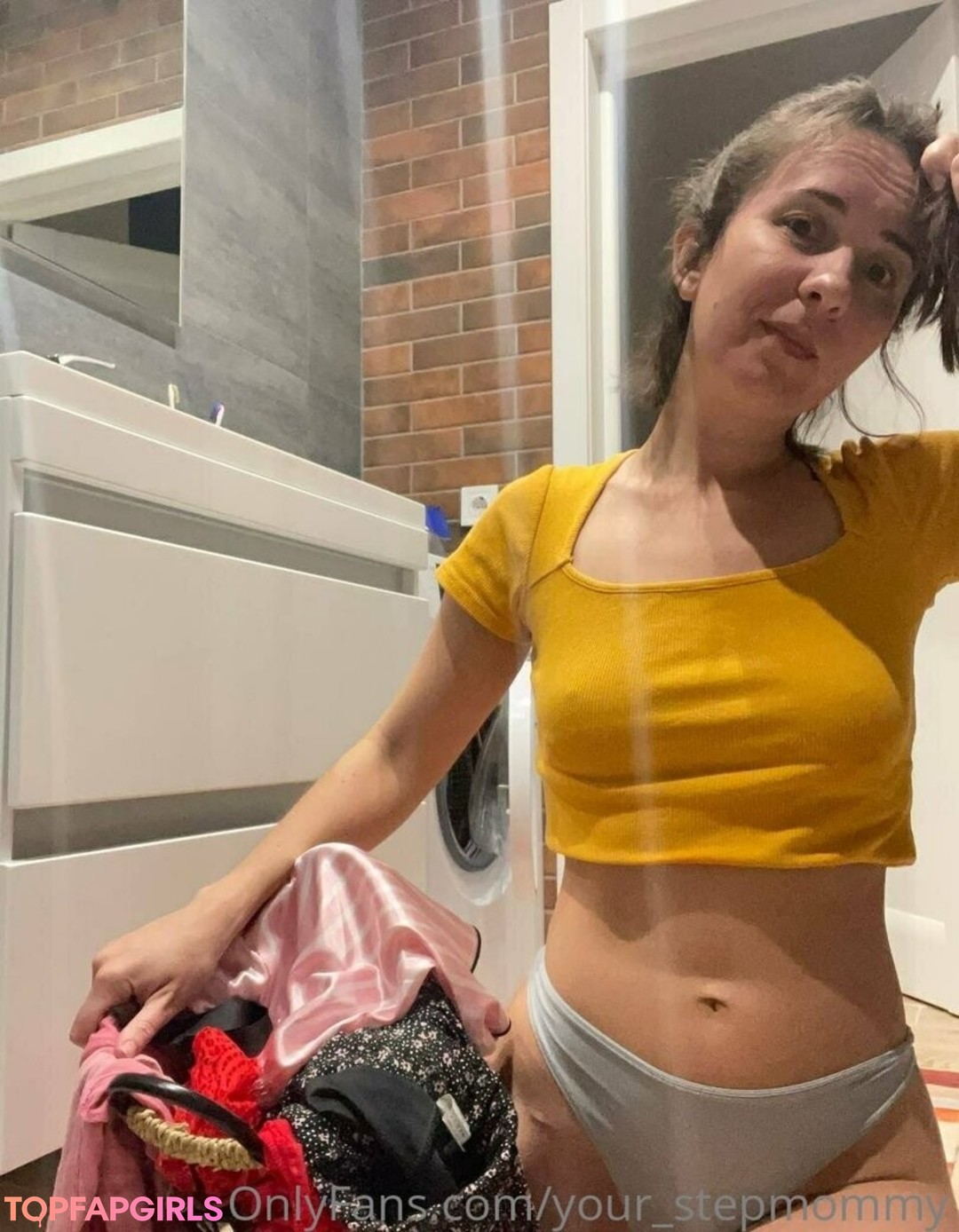 Photo nue de fuite OnlyFans de Yourstepmommy #134 Photo nue de fuite OnlyFans de Yourstepmommy #134