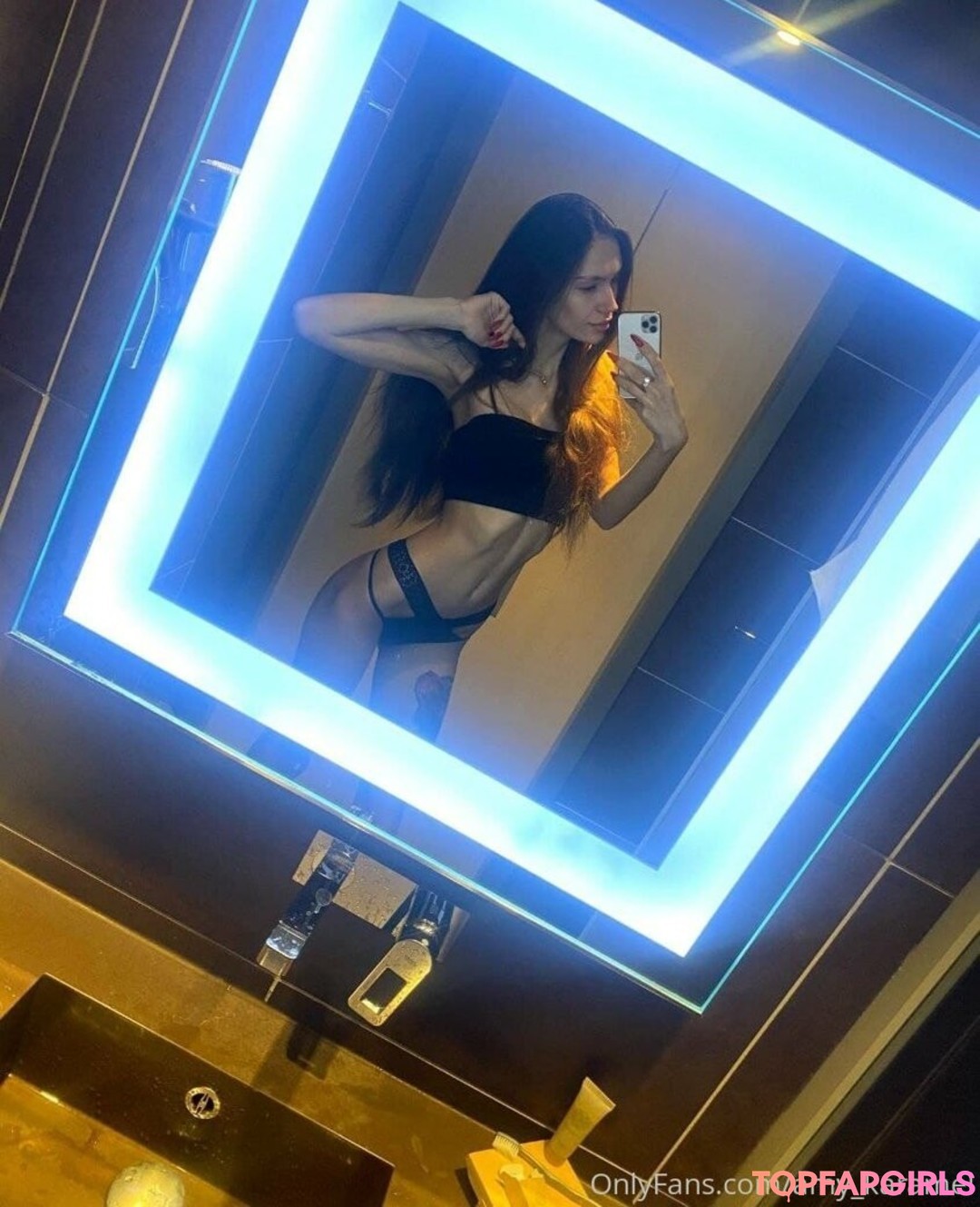 Photo nue de fuite OnlyFans de Karamelkakatvip #35 Photo nue de fuite OnlyFans de Karamelkakatvip #35