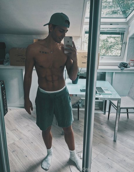 Photo nue de fuite OnlyFans de Battyboyfree