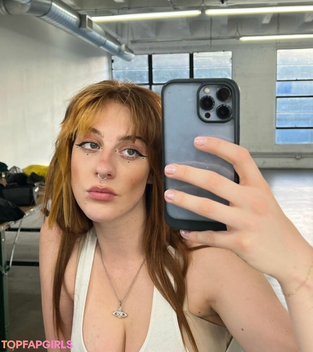 Photo nue de fuite OnlyFans de Tati Bruening #105 Photo nue de fuite OnlyFans de Tati Bruening #105