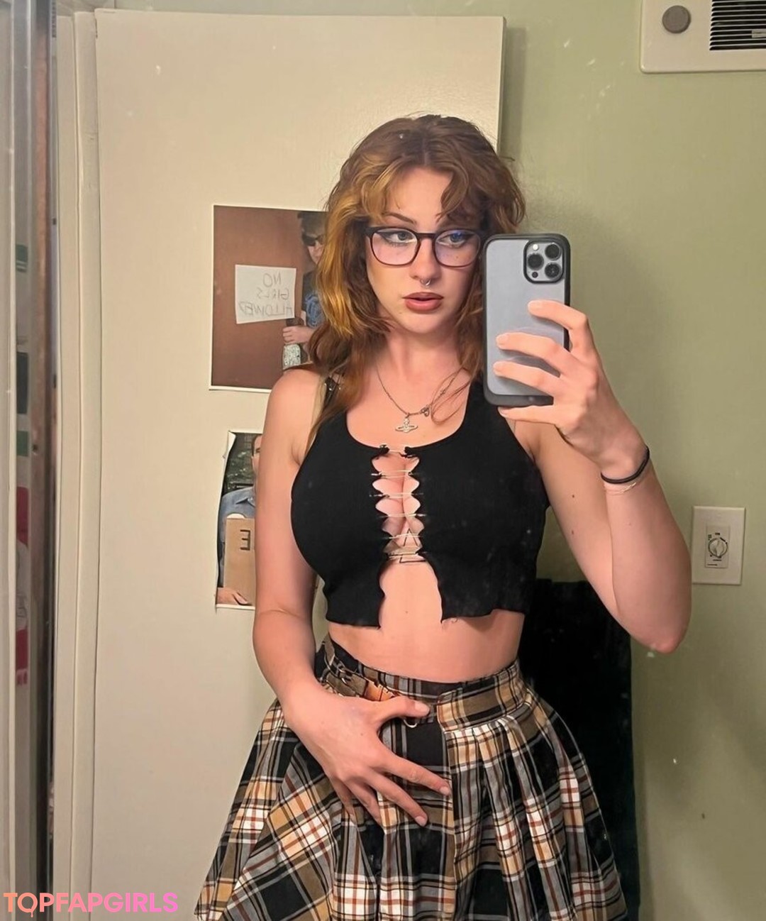 Photo nue de fuite OnlyFans de Tati Bruening #114 Photo nue de fuite OnlyFans de Tati Bruening #114