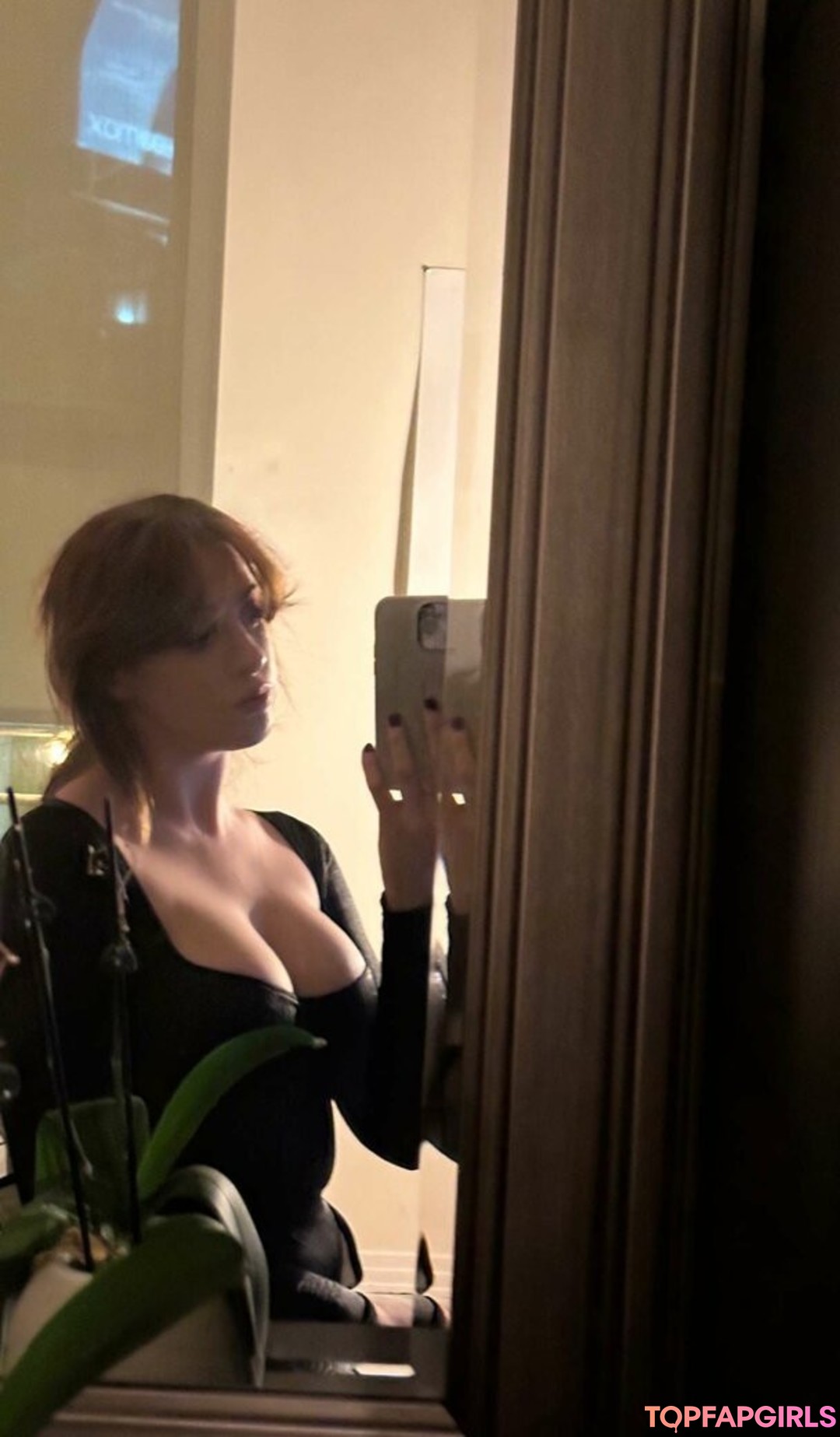 Photo nue de fuite OnlyFans de Tati Bruening #230 Photo nue de fuite OnlyFans de Tati Bruening #230