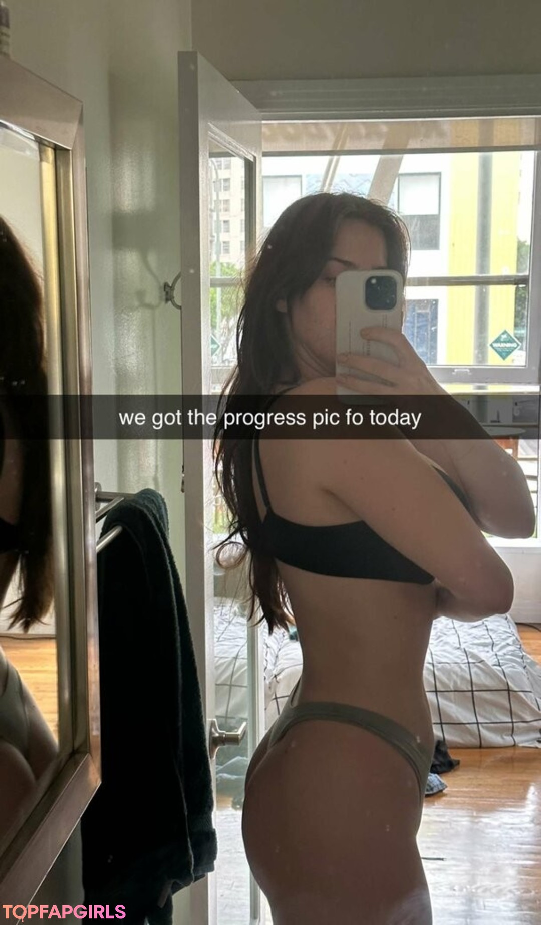 Photo nue de fuite OnlyFans de Tati Bruening #262 Photo nue de fuite OnlyFans de Tati Bruening #262