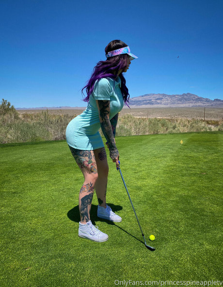 Theonlinegirlfriend