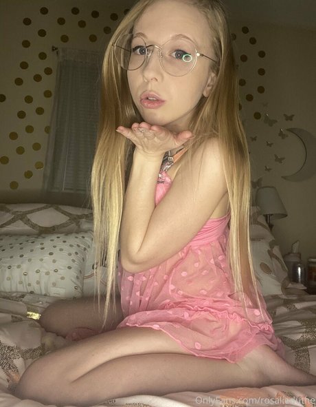 Photo nue de fuite OnlyFans de Rosalieduthe
