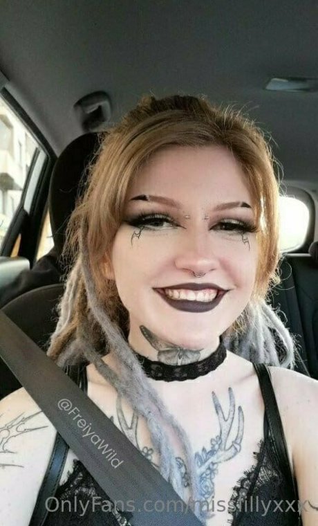 Misslillyxxx