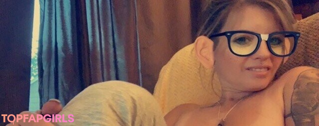 Photo nue de fuite OnlyFans de Th3dimestorecowgirl #37 Photo nue de fuite OnlyFans de Th3dimestorecowgirl #37