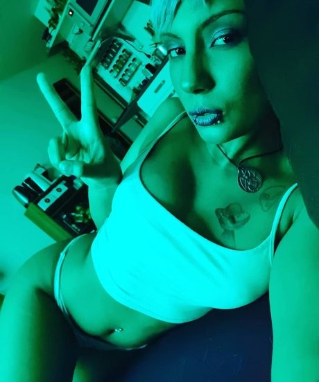 Photo nue de fuite OnlyFans de Nasu Grinder