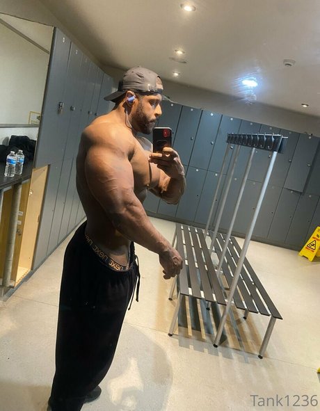 Photo nue de fuite OnlyFans de Pleasure12368