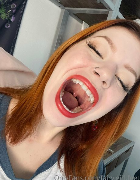 Photo nue de fuite OnlyFans de Fairygirlfeet