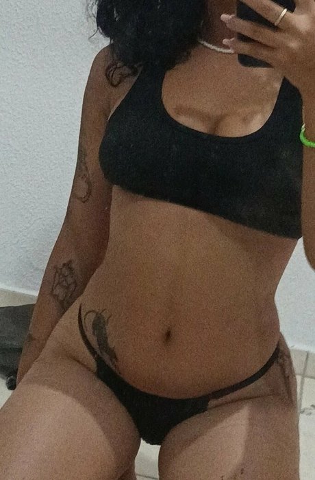 Photo nue de fuite OnlyFans de Xtinky