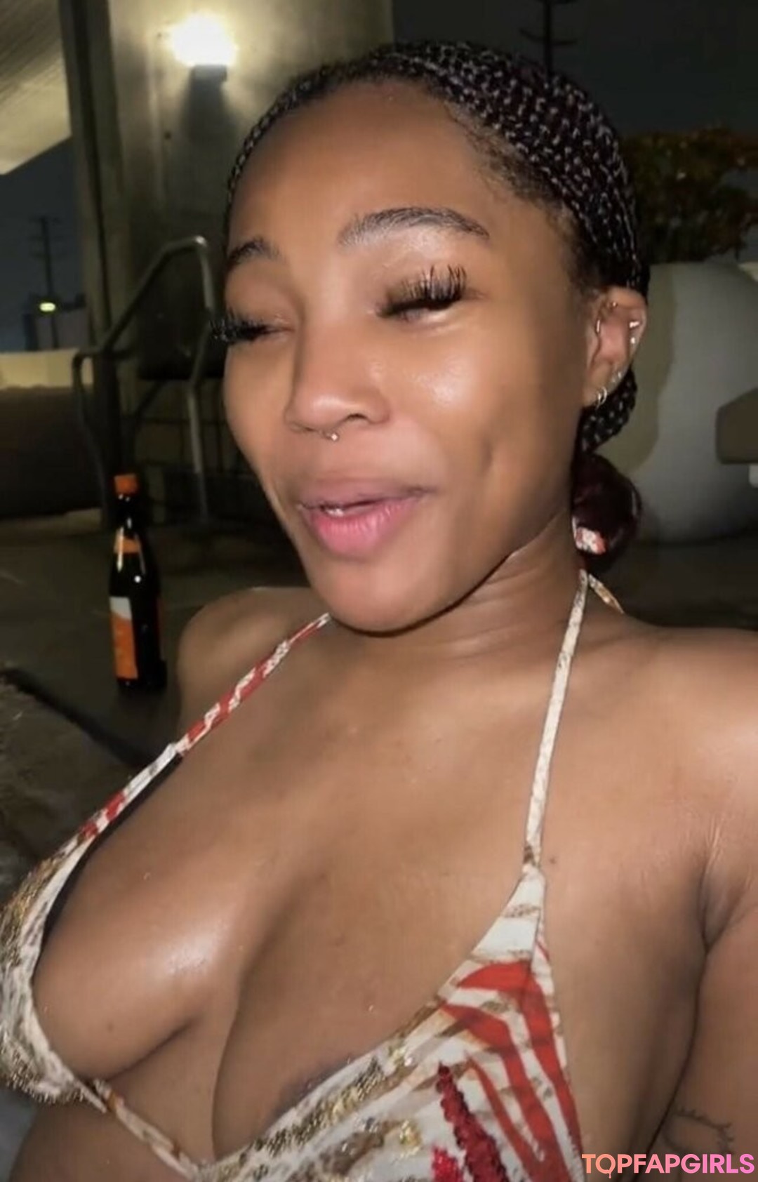 Photo nue de fuite OnlyFans de Quenlin Blackwell #3 Photo nue de fuite OnlyFans de Quenlin Blackwell #3