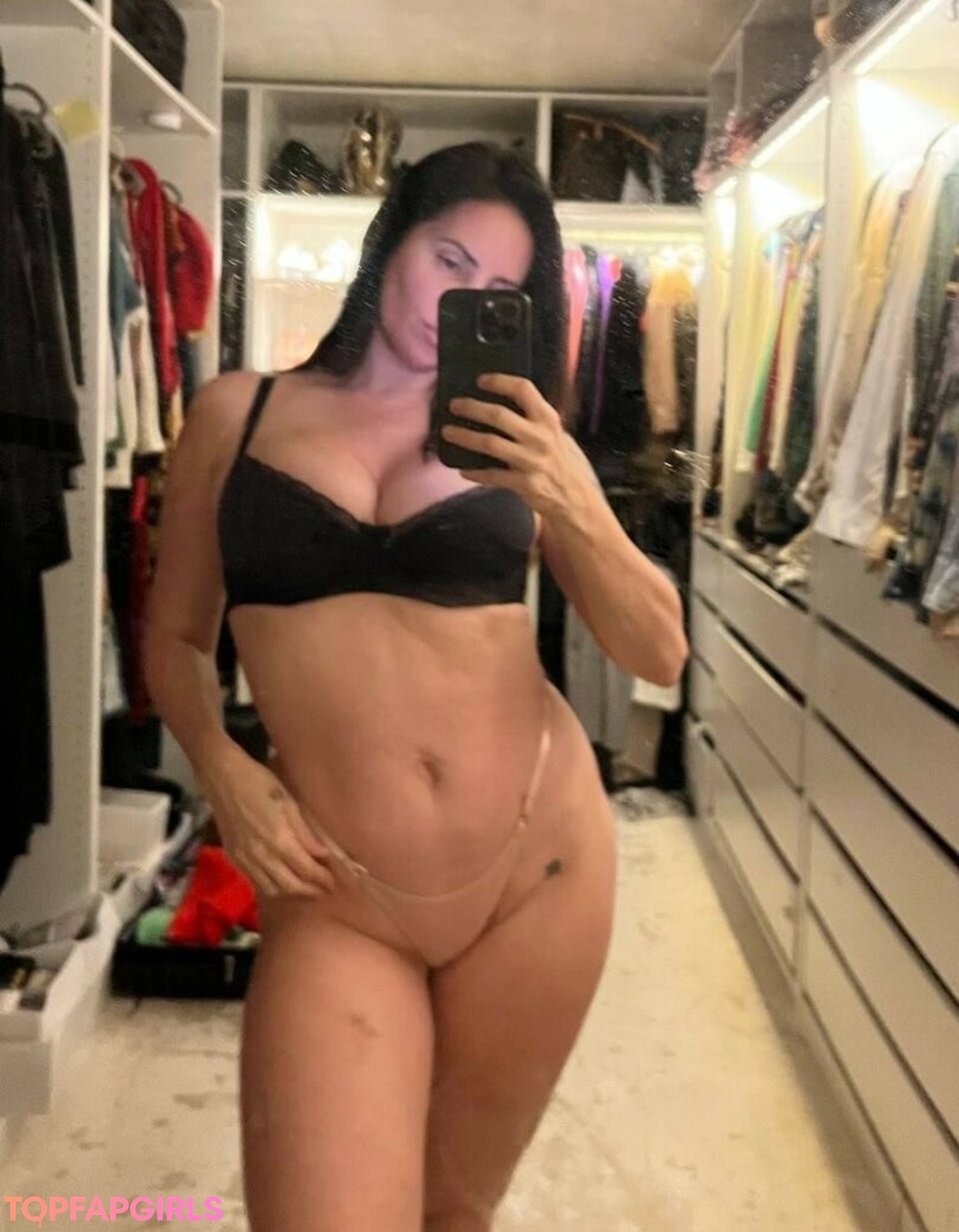 Photo nue de fuite OnlyFans de La Mala Rodriguez #293 Photo nue de fuite OnlyFans de La Mala Rodriguez #293