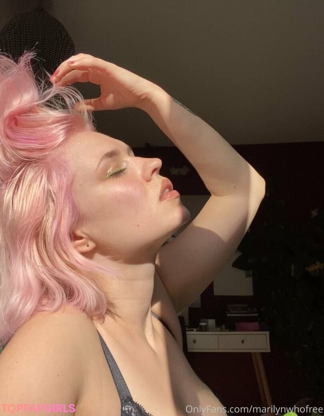 Photo nue de fuite OnlyFans de Marilynwhoo #197 Photo nue de fuite OnlyFans de Marilynwhoo #197