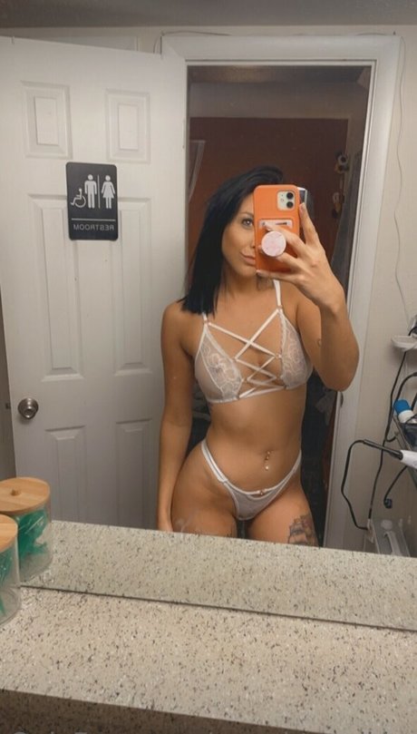 Naughtynikky
