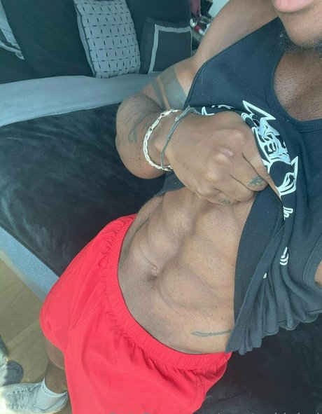 Photo nue de fuite OnlyFans de Prettyskinboi