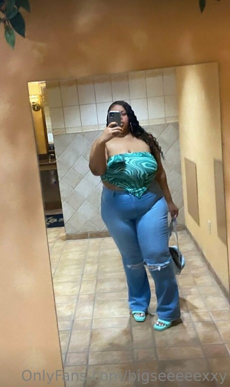 Photo nue de fuite OnlyFans de Bigseeeeexxy