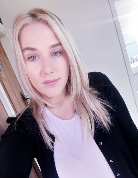 Ashley Ashton