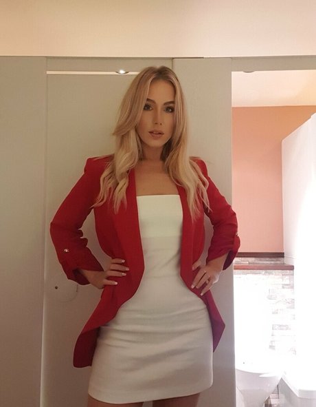 Ashley Ashton