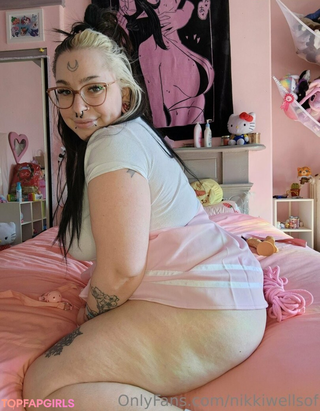 Photo nue de fuite OnlyFans de Nikkiwellsof #7 Photo nue de fuite OnlyFans de Nikkiwellsof #7