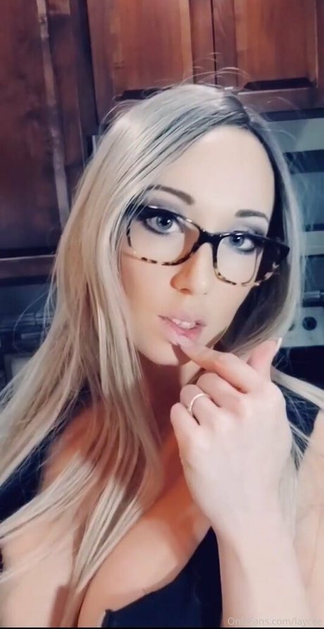 @laycee