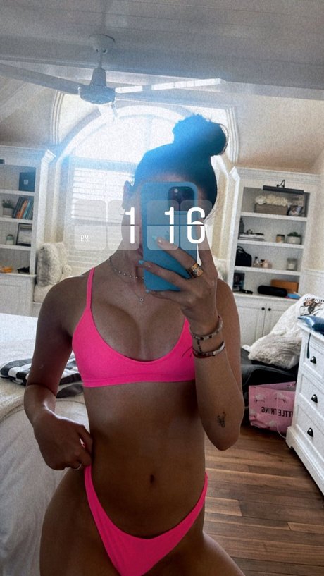 Photo nue de fuite OnlyFans de Gigi Papasavvas