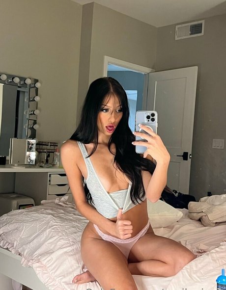 Photo nue de fuite OnlyFans de Aprilpaigee