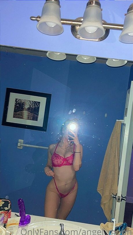Photo nue de fuite OnlyFans de Angel Moon