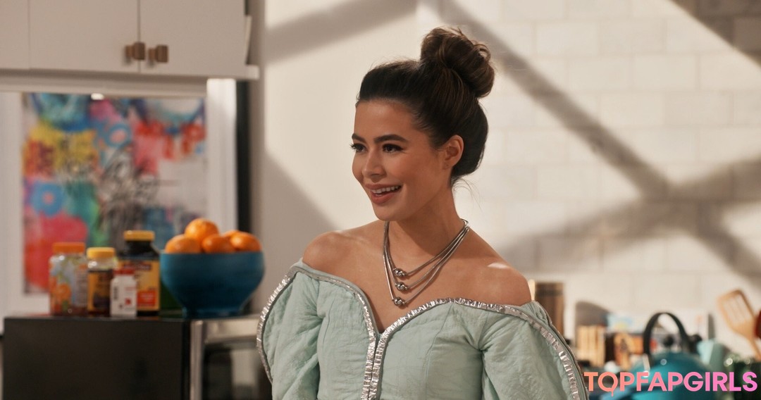 Photo nue de fuite OnlyFans de Miranda Cosgrove #35 Photo nue de fuite OnlyFans de Miranda Cosgrove #35