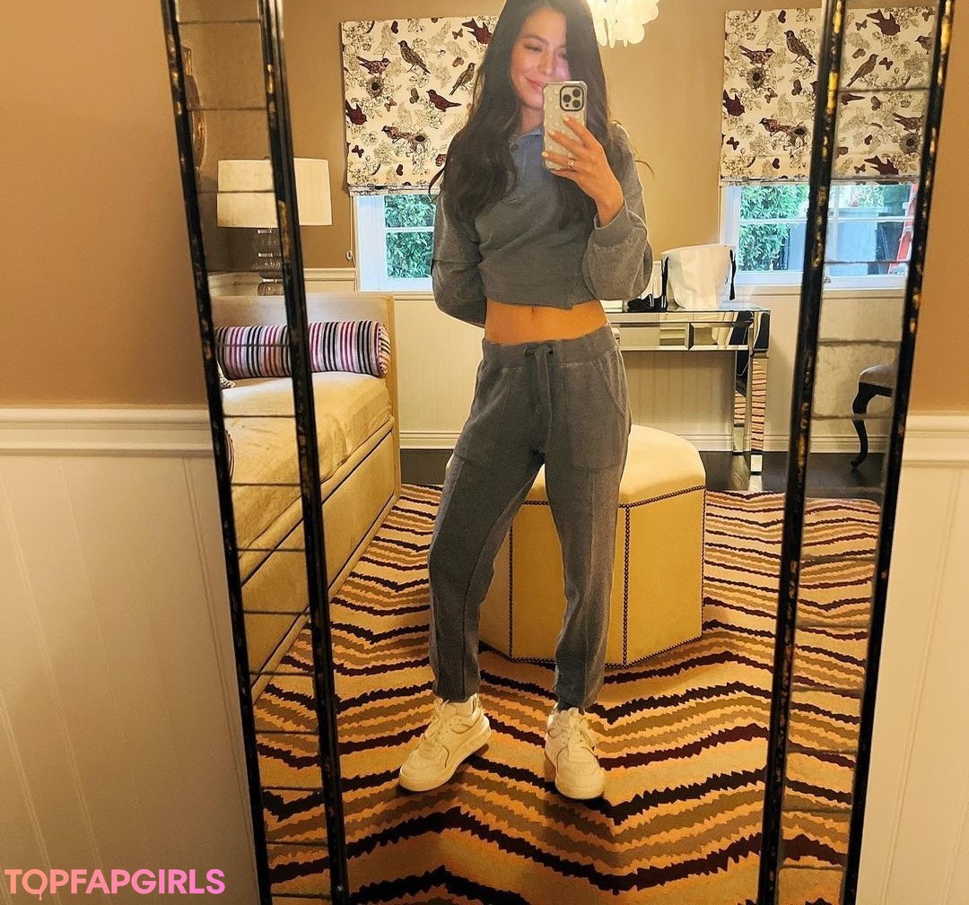 Photo nue de fuite OnlyFans de Miranda Cosgrove #89 Photo nue de fuite OnlyFans de Miranda Cosgrove #89