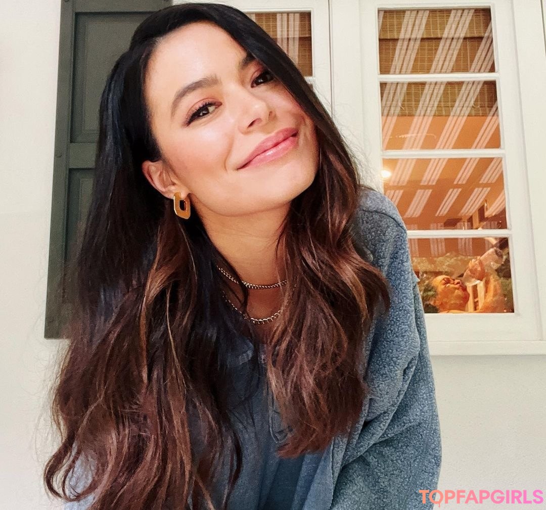 Photo nue de fuite OnlyFans de Miranda Cosgrove #92 Photo nue de fuite OnlyFans de Miranda Cosgrove #92