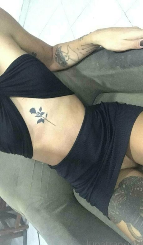 Photo nue de fuite OnlyFans de Lunalacerda