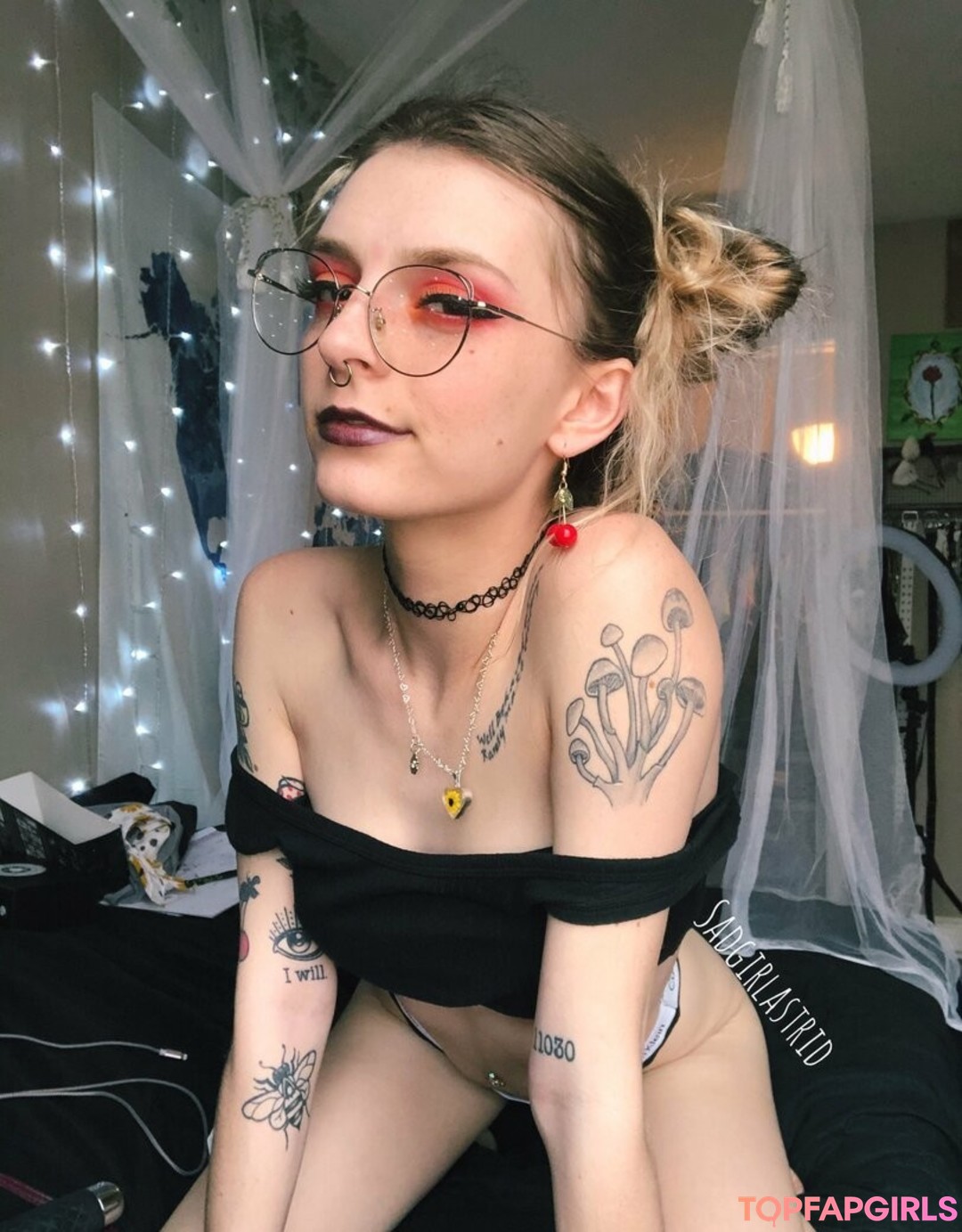 Photo nue de fuite OnlyFans de Sadgirlastridsfree #60 Photo nue de fuite OnlyFans de Sadgirlastridsfree #60