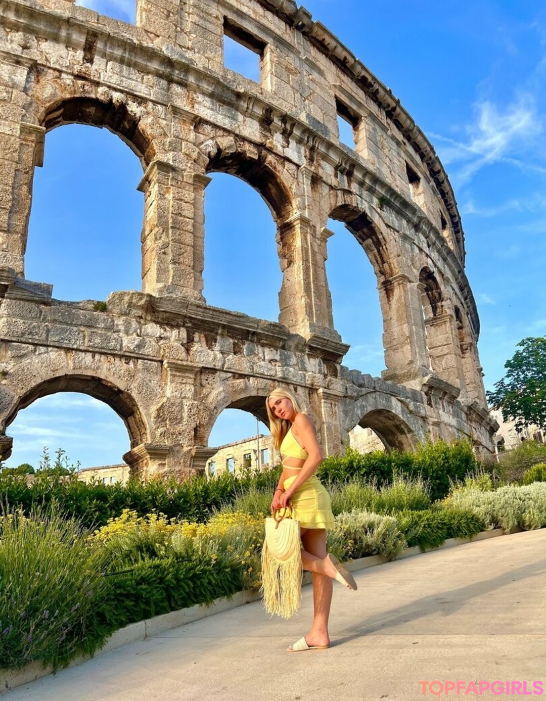 Photo nue de fuite OnlyFans de Movementswithmolly #58 Photo nue de fuite OnlyFans de Movementswithmolly #58