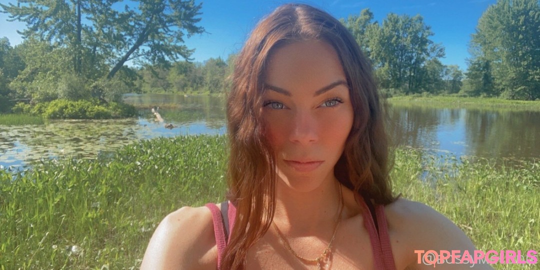 Photo nue de fuite OnlyFans de Bellapetitewifey #36 Photo nue de fuite OnlyFans de Bellapetitewifey #36