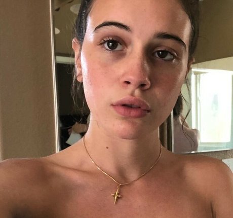 Photo nue de fuite OnlyFans de Bea Miller