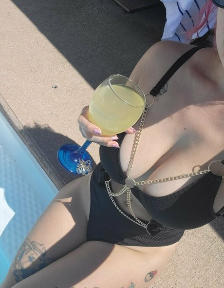 Photo nue de fuite OnlyFans de Thepigeonbrat