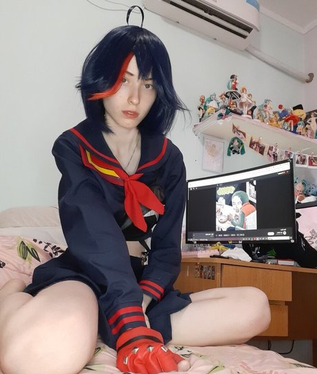Kiki Glitter Cosplay