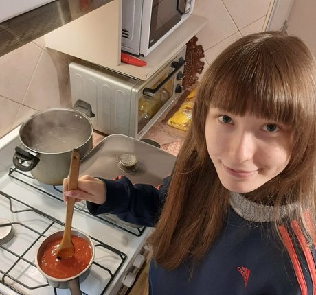 Kiki Glitter Cosplay