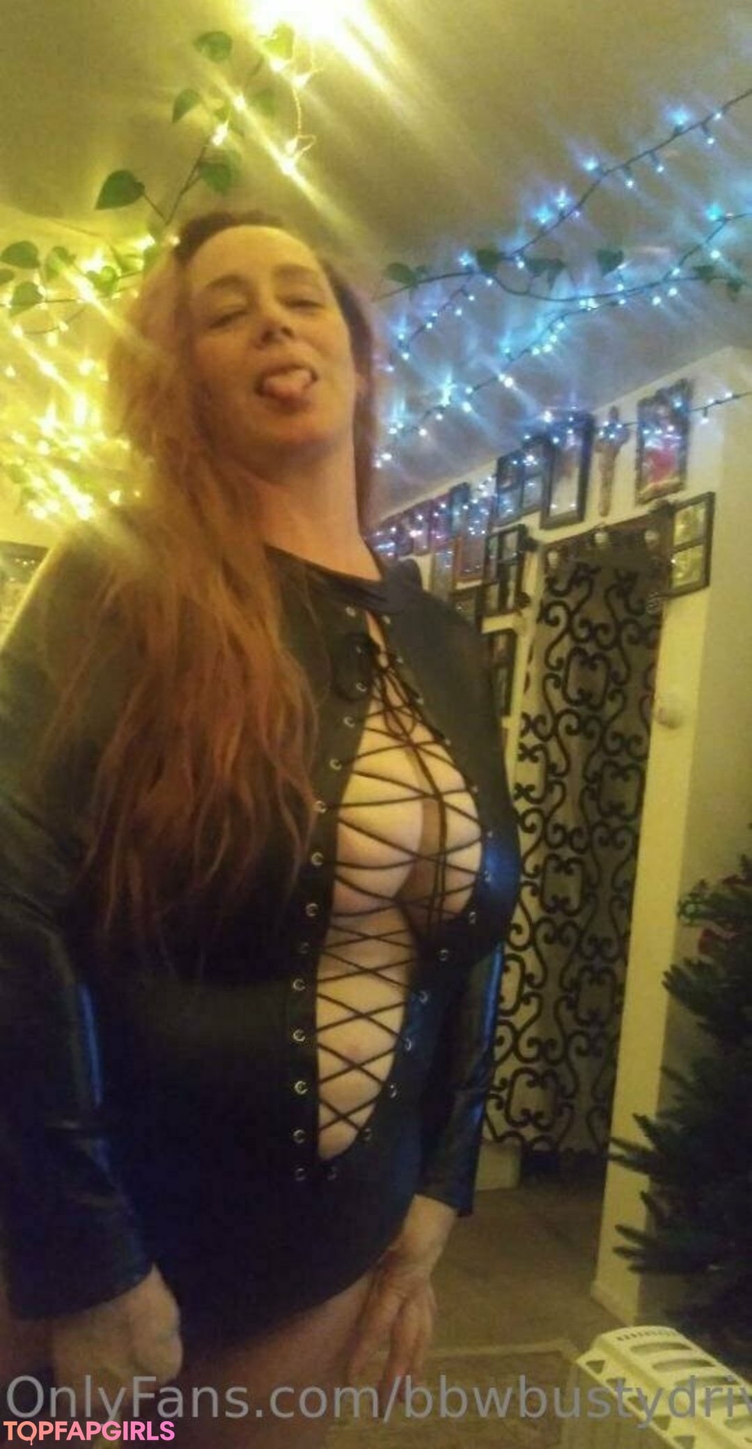 Photo nue de fuite OnlyFans de Bbwbustydriver #70 Photo nue de fuite OnlyFans de Bbwbustydriver #70