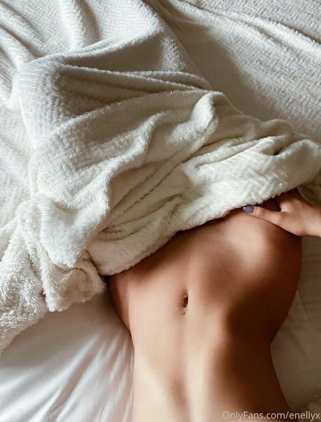 Photo nue de fuite OnlyFans de Enellyx