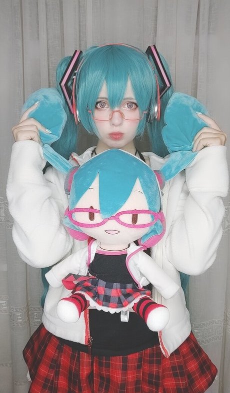 Saya Scarlet