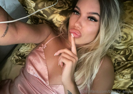 Photo nue de fuite OnlyFans de Blondyangel