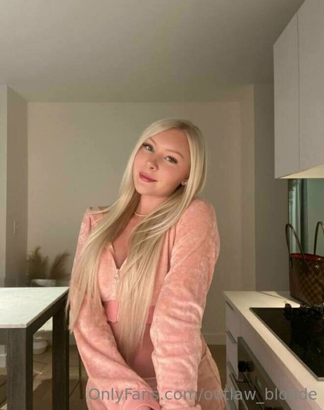 Outlawblonde