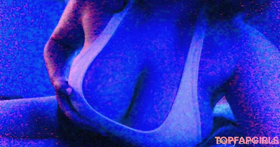 Photo nue de fuite OnlyFans de Berrydarktales #3 Photo nue de fuite OnlyFans de Berrydarktales #3