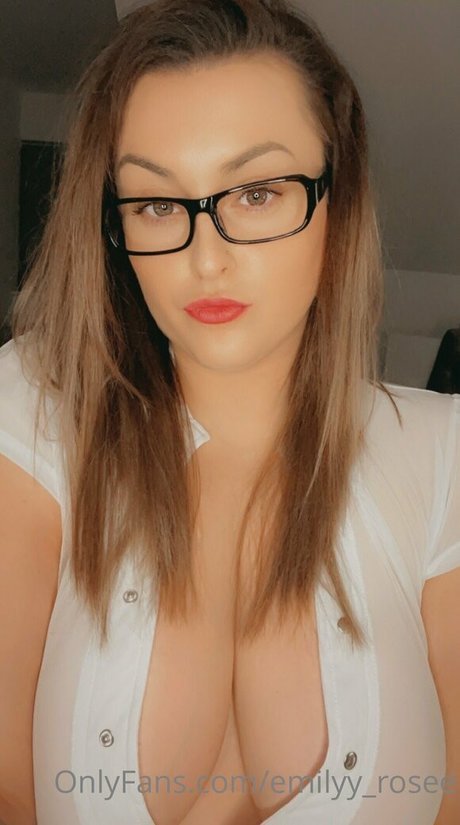 Emilyy_rosee