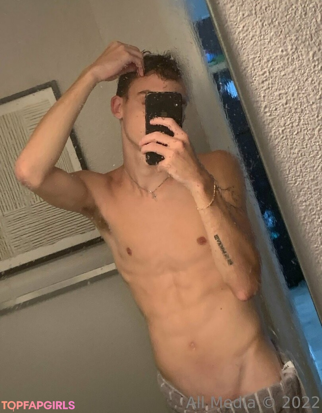 Photo nue de fuite OnlyFans de Exclusivehuddy #1 Photo nue de fuite OnlyFans de Exclusivehuddy #1